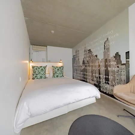 Hotel Banks